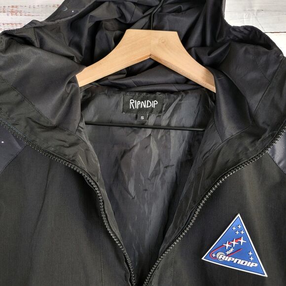 RIPNDIP MENS SIZE S GALAXY GYPSY ANORAK JACKET BLACK HOODED STARS CAT - Picture 8 of 15